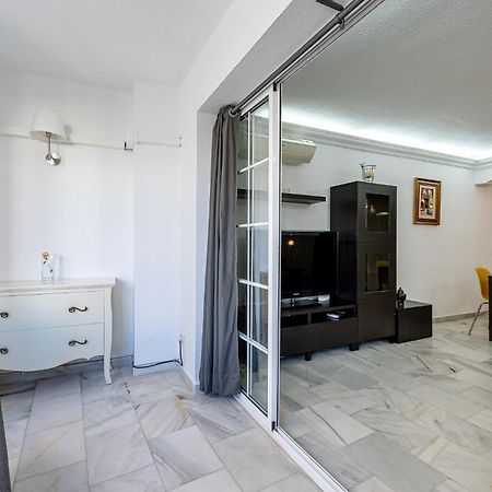 797 Holiday Rentals - Piso Para 3 En La Carihuela Con Piscina Torremolinos Esterno foto