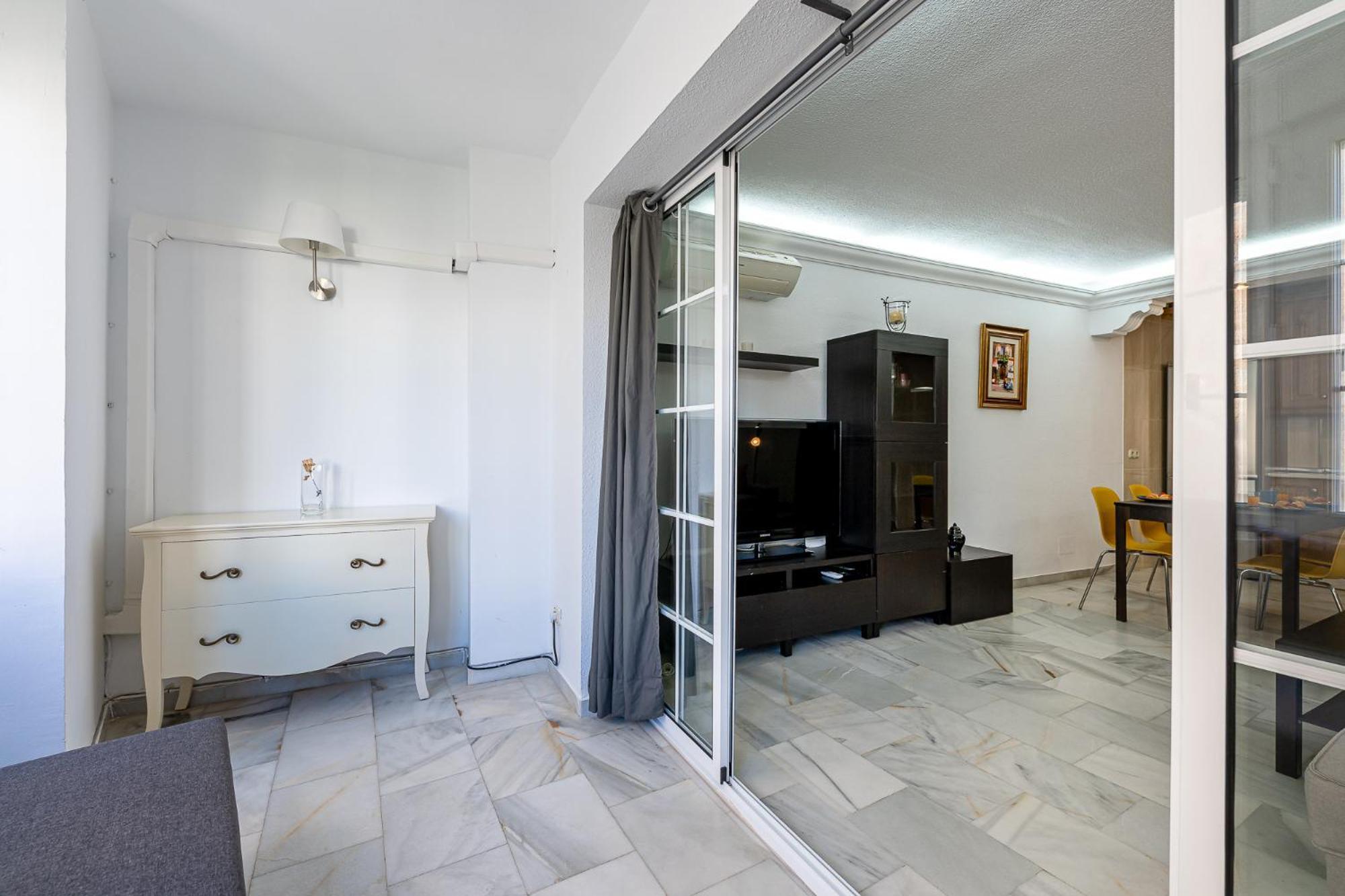 797 Holiday Rentals - Piso Para 3 En La Carihuela Con Piscina Torremolinos Esterno foto