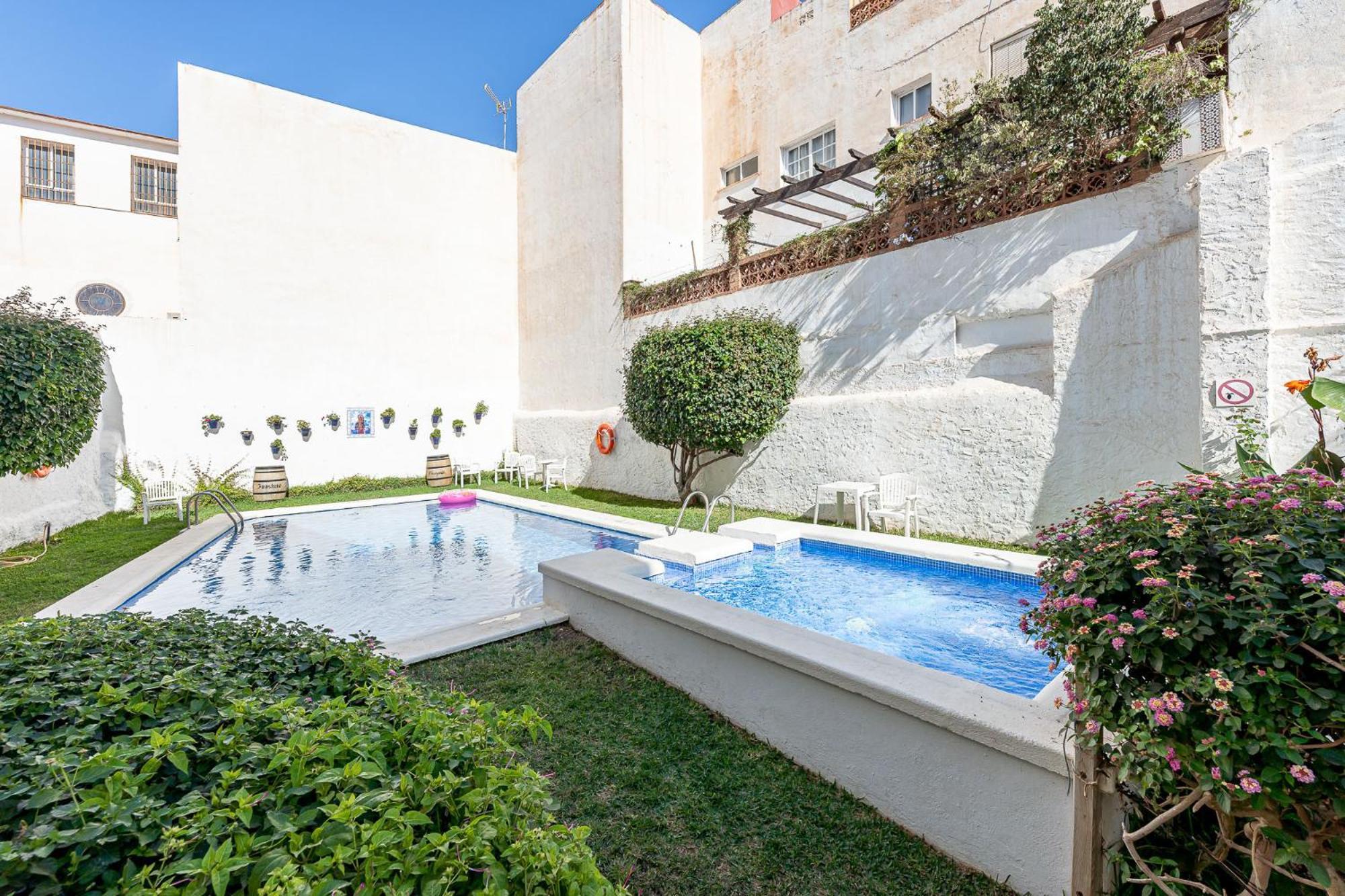 797 Holiday Rentals - Piso Para 3 En La Carihuela Con Piscina Torremolinos Esterno foto